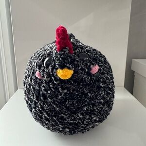 Handcrafted crochet chicken 🐔